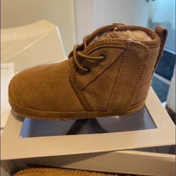 Baby Ugg boots 4c - Picture 4 of 4